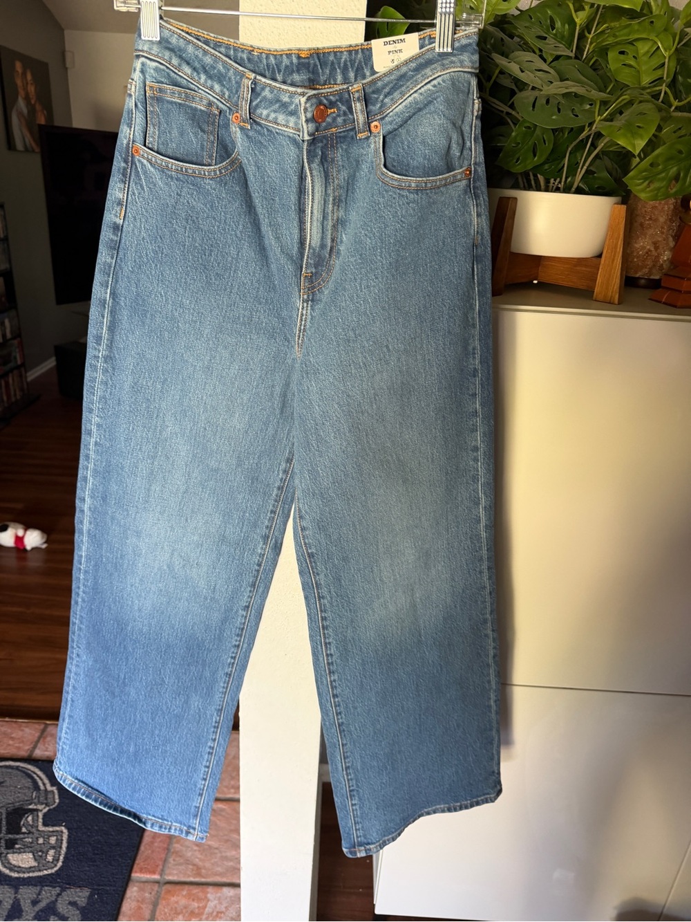 PINK Victoria's Secret Men's Relaxed Light Blue Denim Jeans